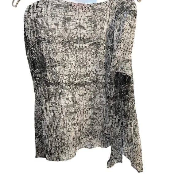 Jennifer Lopez Flutter Sleeve V- Neck Sheer Top Size L - Picture 5 of 11